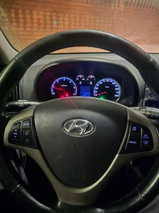 Hyundai i30 cw 2009 AVERIADO!
