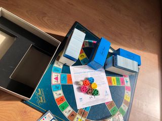 Trivial Pursuit Juego Completo Edición Jóvenes