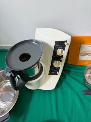 Bimby TM21 completo di tutti gli accessori