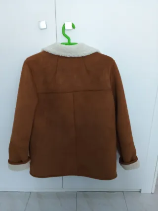 Chaqueta Stradivarius Talla M , forro doble ,