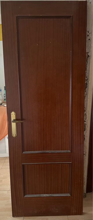 Puertas madera maciza, premarcos y marcos completo