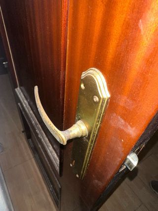 Puertas madera maciza, premarcos y marcos completo