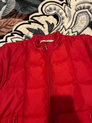 Chaqueta Tommy Hilfiger Roja Plumas