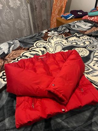 Chaqueta Tommy Hilfiger Roja Plumas