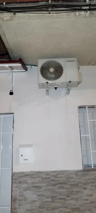 Servizio tecnico per condizionatori 654786910