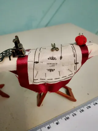 Casa de muñecas: Maniquí y plancha