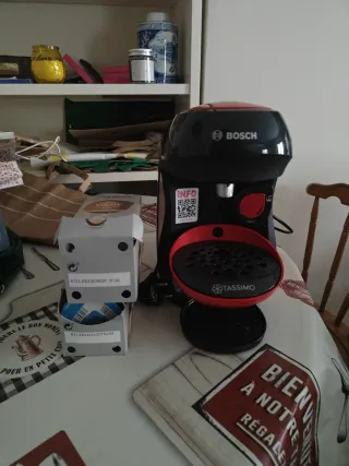 Cafetera Tassimo Bosch + Cápsulas