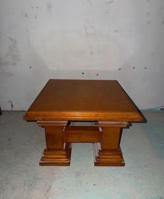 Mesa baja de madera hecha a mano