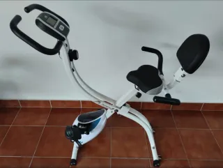 Bicicleta Estática Plegable Blanca en Villarcayo