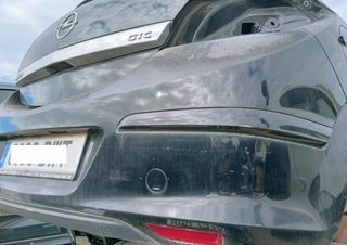 Paragolpes trasero opel astra gtc cosmo 303233