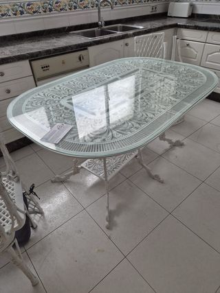 Mesa de jardín cristal y metal