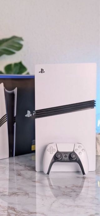 Consola PS5 Pro 2TB + Mando