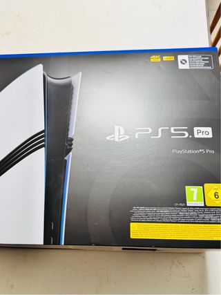 Consola PS5 Pro 2TB + Mando