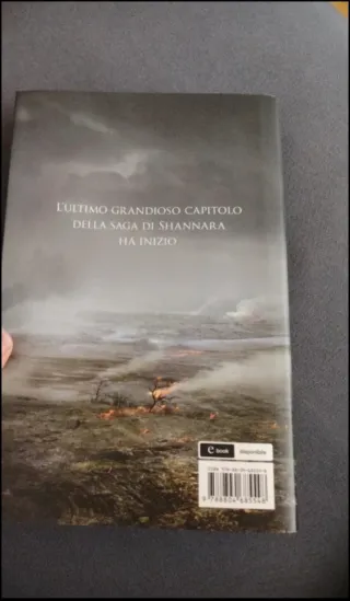 Non comprare ad €1. La pietra nera della magia.