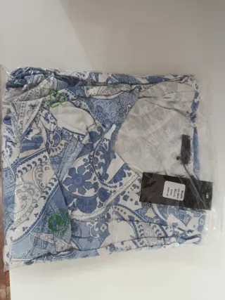 Camisa Estampada Paisley Azul y Blanco Talla XL