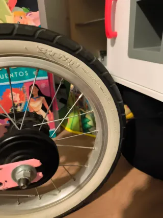 Bicicleta B-Twin rosa 4 años