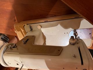 Máquina de Coser Singer Blanca