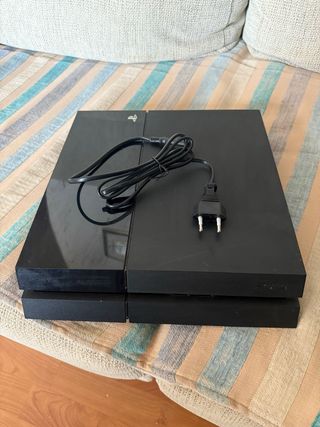 Consola Sony PS4 Negra