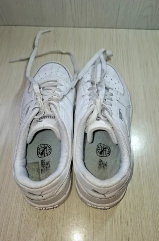 Zapatillas Puma Blancas Talla 38.