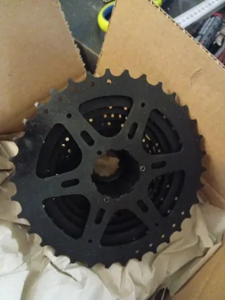 Cassetta Shimano CS-HG200 9V 11-34t MTB