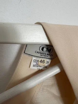 Vestido beige y marrón con rayas