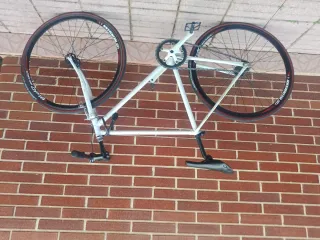 Bicicleta Vintage Blanca solo un piñon y un plato