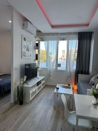 Edificio en venta en La Carihuela en Torremolinos