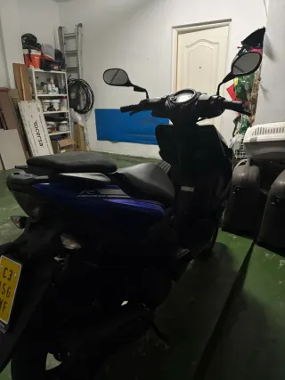 Ciclomotor Yamaha Aerox 50cc Azul