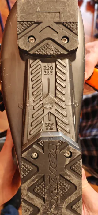 Pack Esquí Atomic Izor + Botas Nordica