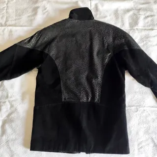 Chaqueta de ante negro