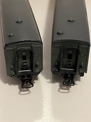 Lote 2 vagones 2ª clase NMBS Lima H0.