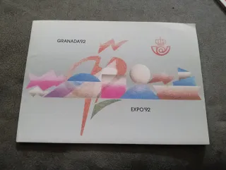 Carpeta Granada '92 Sevilla '92 con 2 hojas