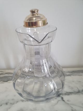 Jarra enfriadora con depósito para hielo. Alemania