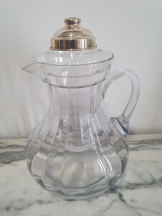 Jarra enfriadora con depósito para hielo. Alemania