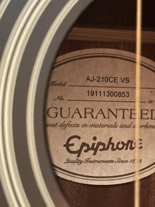 Epiphone AJ-220SCE Electroacústica + Estuche