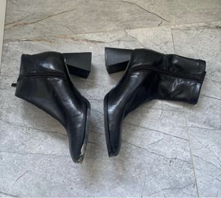 Botas de tacón negras