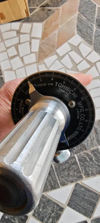 Llave dinamométrica TOHNICHI 10kgf.cm