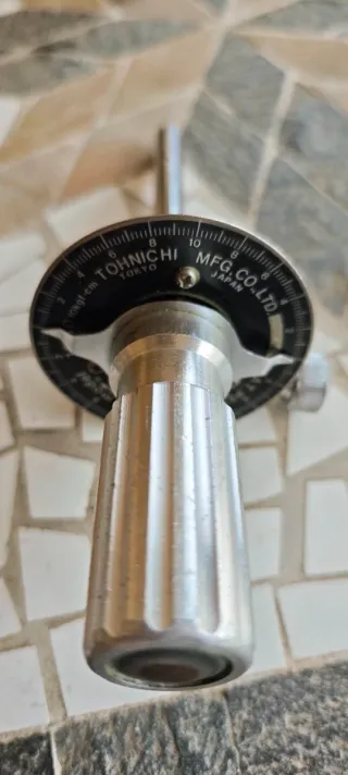 Llave dinamométrica TOHNICHI 10kgf.cm