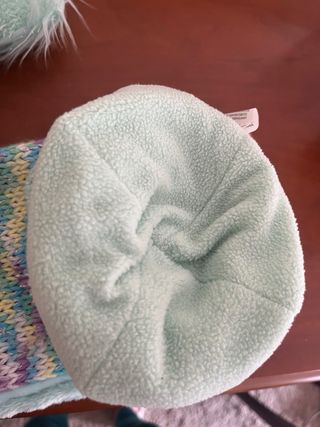 Gorro, bufanda y orejeras verde menta