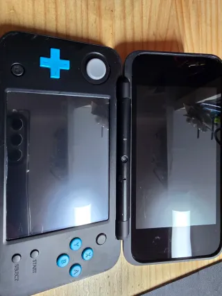 Nintendo 2DS XL Azul y Negro