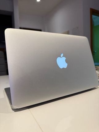 MacBook Air 11 2015 - macOS Monterey