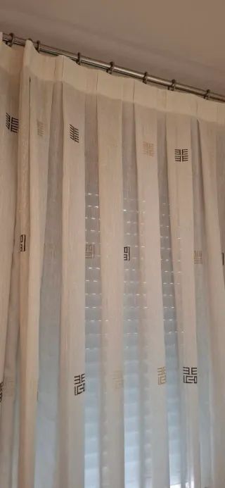 Cortinas 1.50 x 2.38cm confeccionadas a mano.