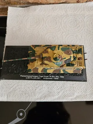 Maqueta Tanque Tiger Ausf. B Ardennes 1944