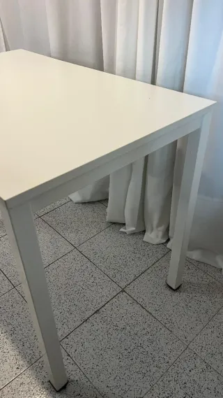 Mesa comedor/escritorio blanca 100x60x75 de alto.