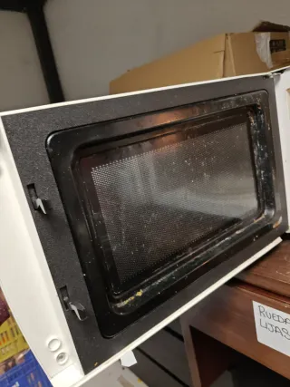 Microondas Candy Blanco