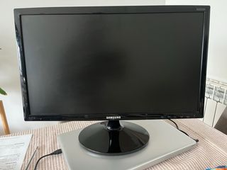 Monitor Samsung 22” LED Full HD