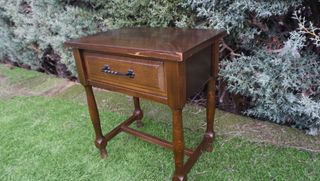 Comodini 2 modelli, vedi foto, misure leggi