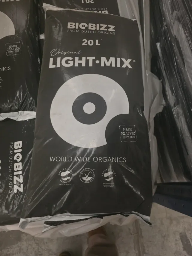 Biobizz Light Mix Tierra 20 L