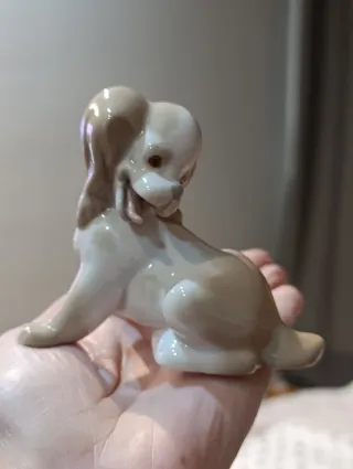 Perro de porcelana vintage