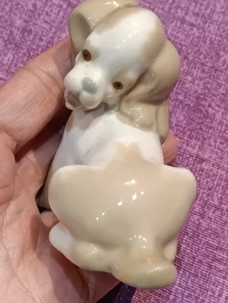 Perro de porcelana vintage